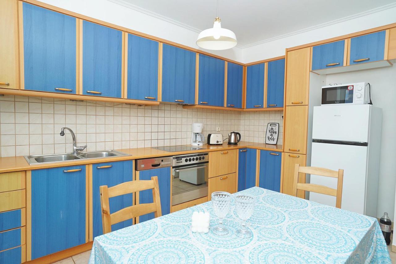 Cozy Fairytal Garden Apartment, Family Friendly, Free Parking, 15 Min To Airport Atenas Exterior foto