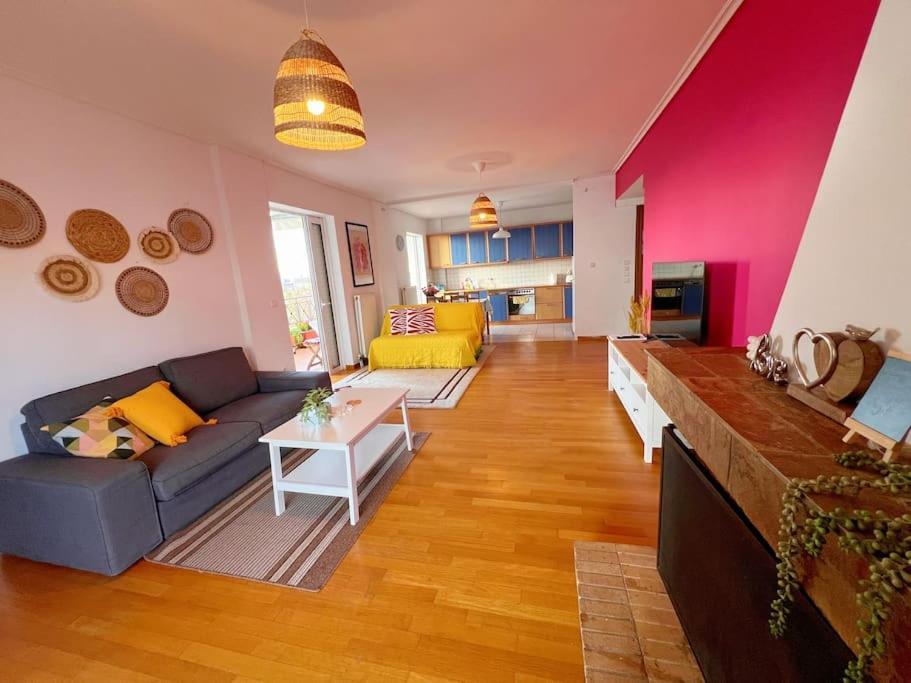 Cozy Fairytal Garden Apartment, Family Friendly, Free Parking, 15 Min To Airport Atenas Exterior foto