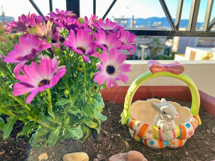 Cozy Fairytal Garden Apartment, Family Friendly, Free Parking, 15 Min To Airport Atenas Exterior foto